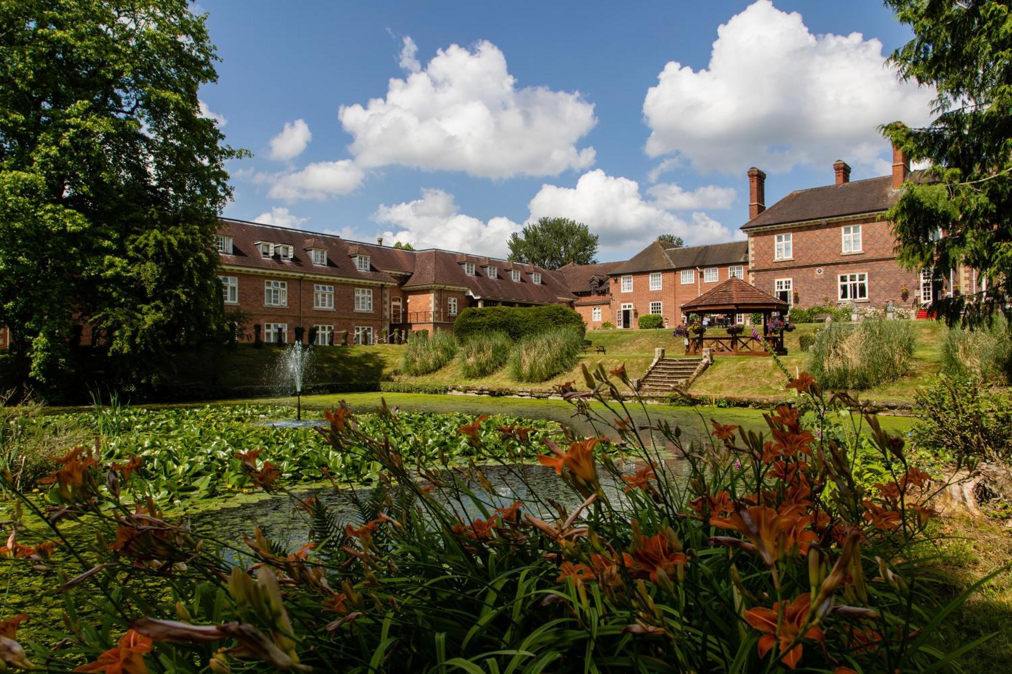 Albrighton Hall Hotel And Spa, A Member Of Radisson Individuals Shrewsbury Buitenkant foto