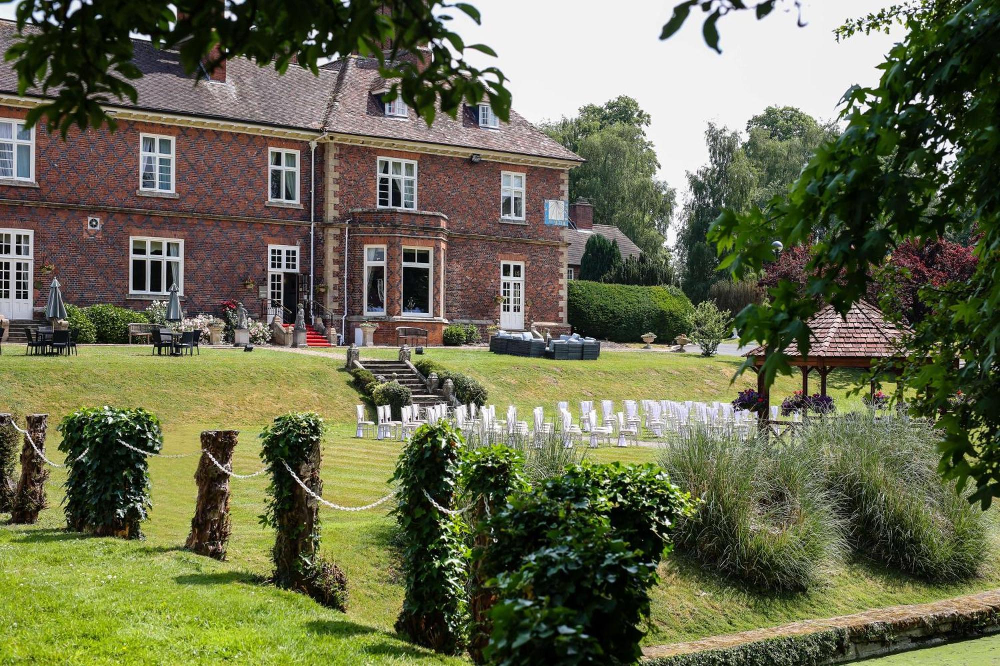 Albrighton Hall Hotel And Spa, A Member Of Radisson Individuals Shrewsbury Buitenkant foto