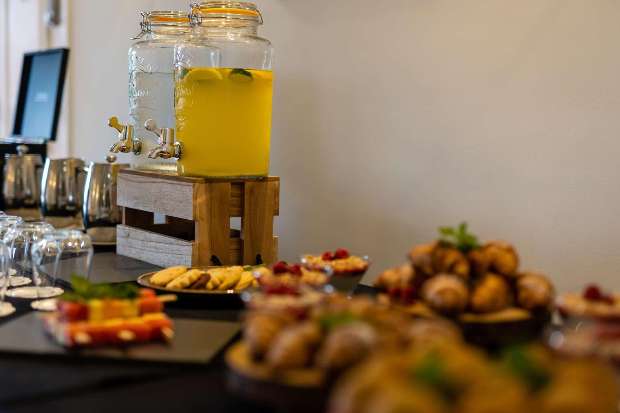 Albrighton Hall Hotel And Spa, A Member Of Radisson Individuals Shrewsbury Buitenkant foto