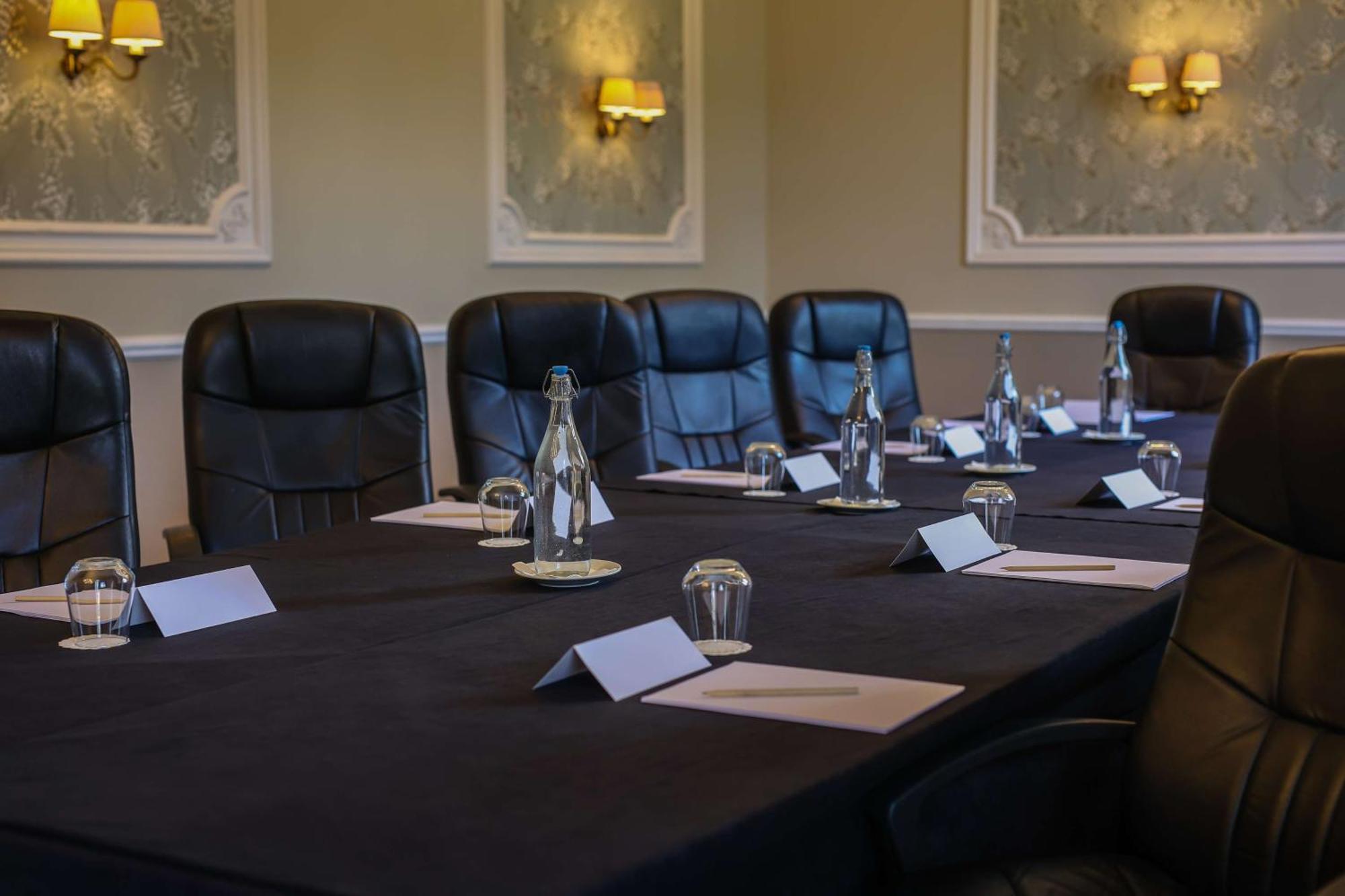 Albrighton Hall Hotel And Spa, A Member Of Radisson Individuals Shrewsbury Buitenkant foto