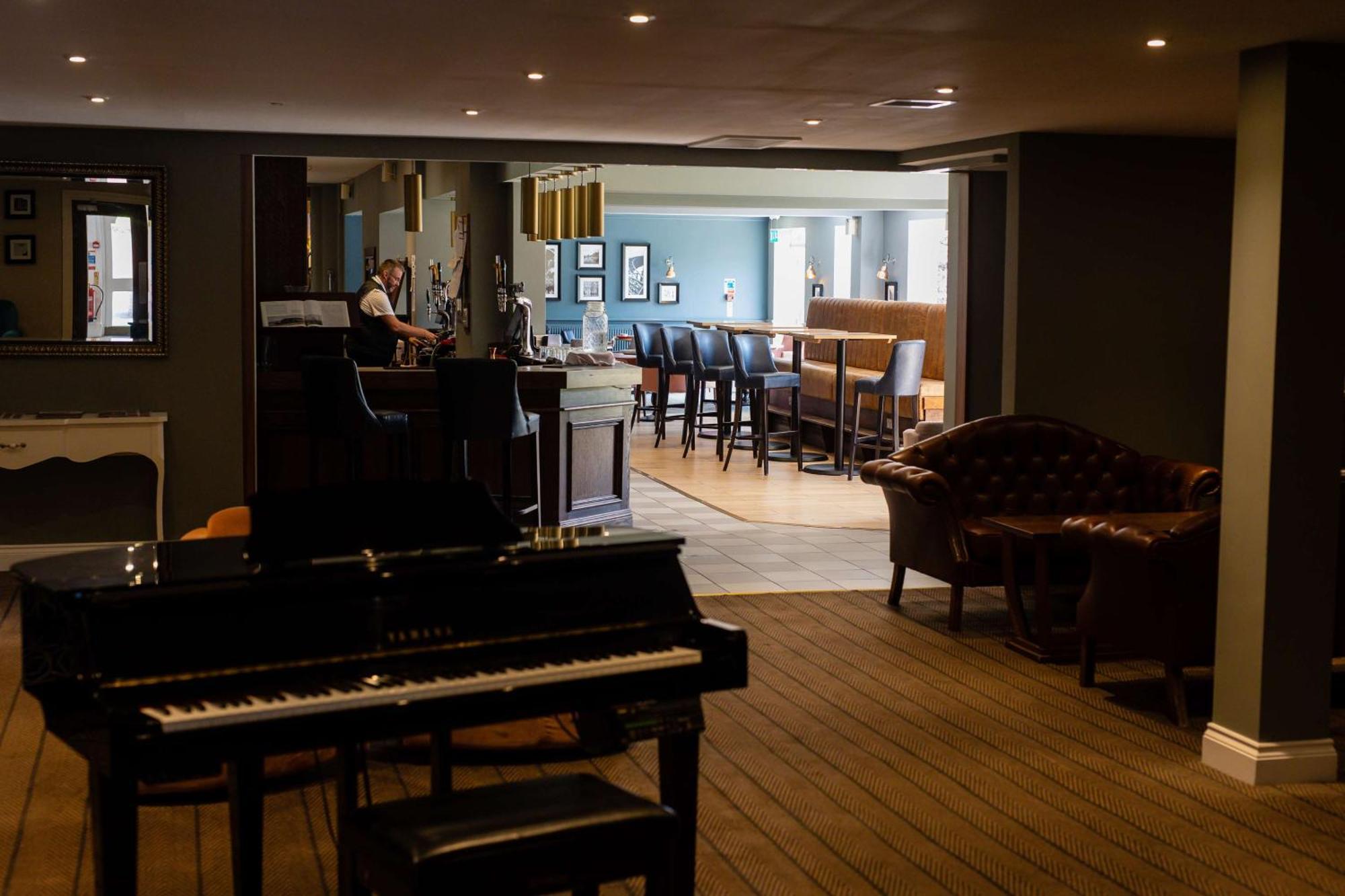 Albrighton Hall Hotel And Spa, A Member Of Radisson Individuals Shrewsbury Buitenkant foto