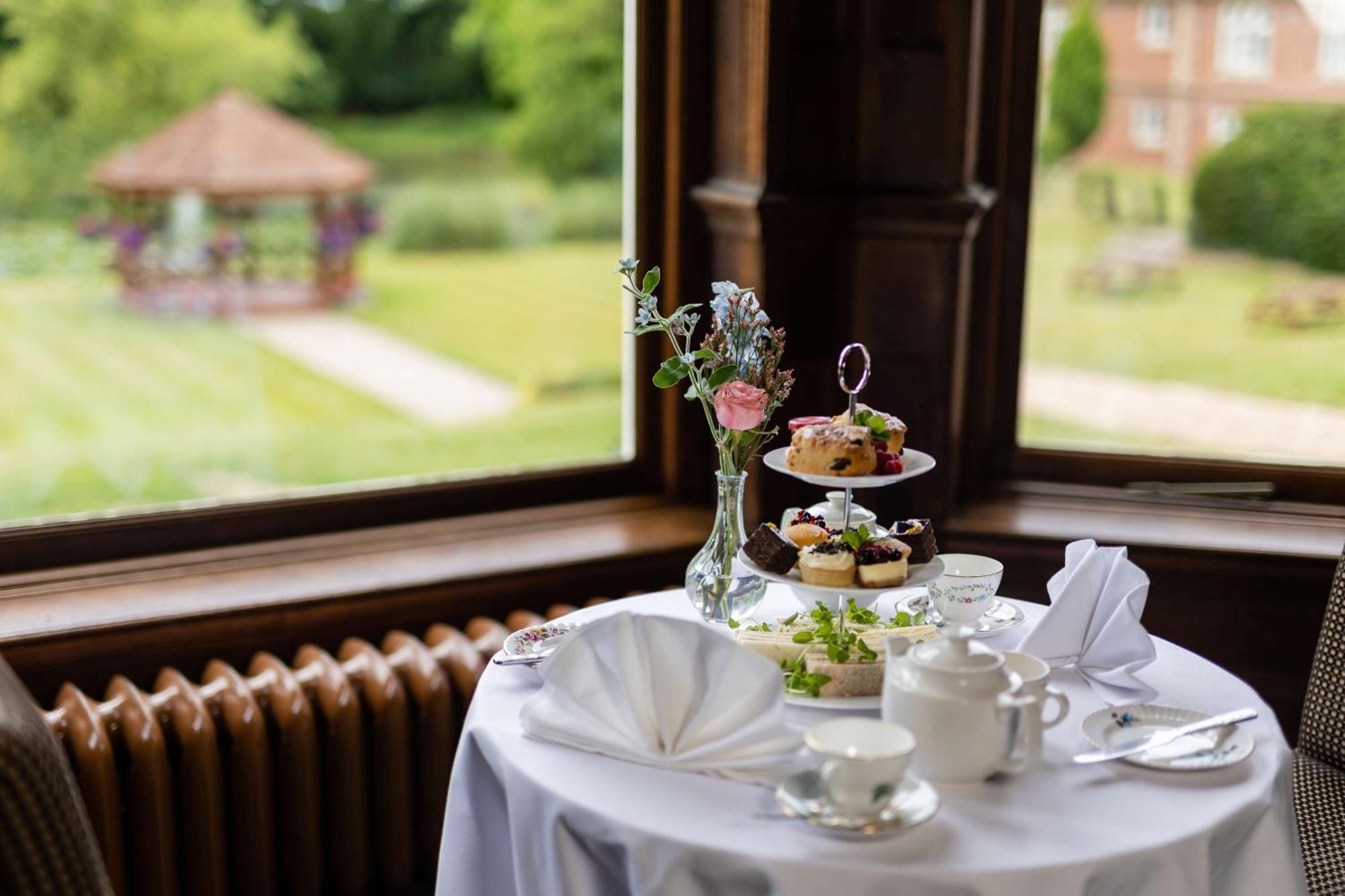 Albrighton Hall Hotel And Spa, A Member Of Radisson Individuals Shrewsbury Buitenkant foto